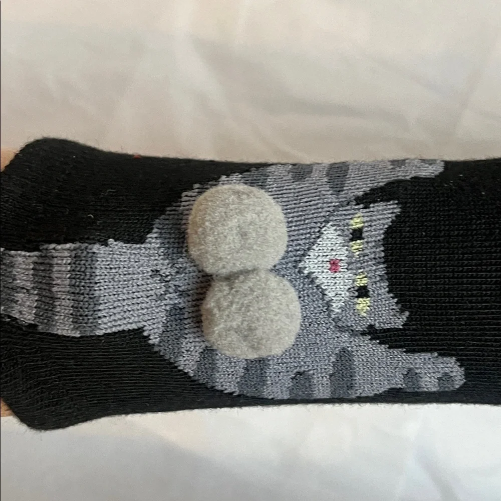 None cat socks